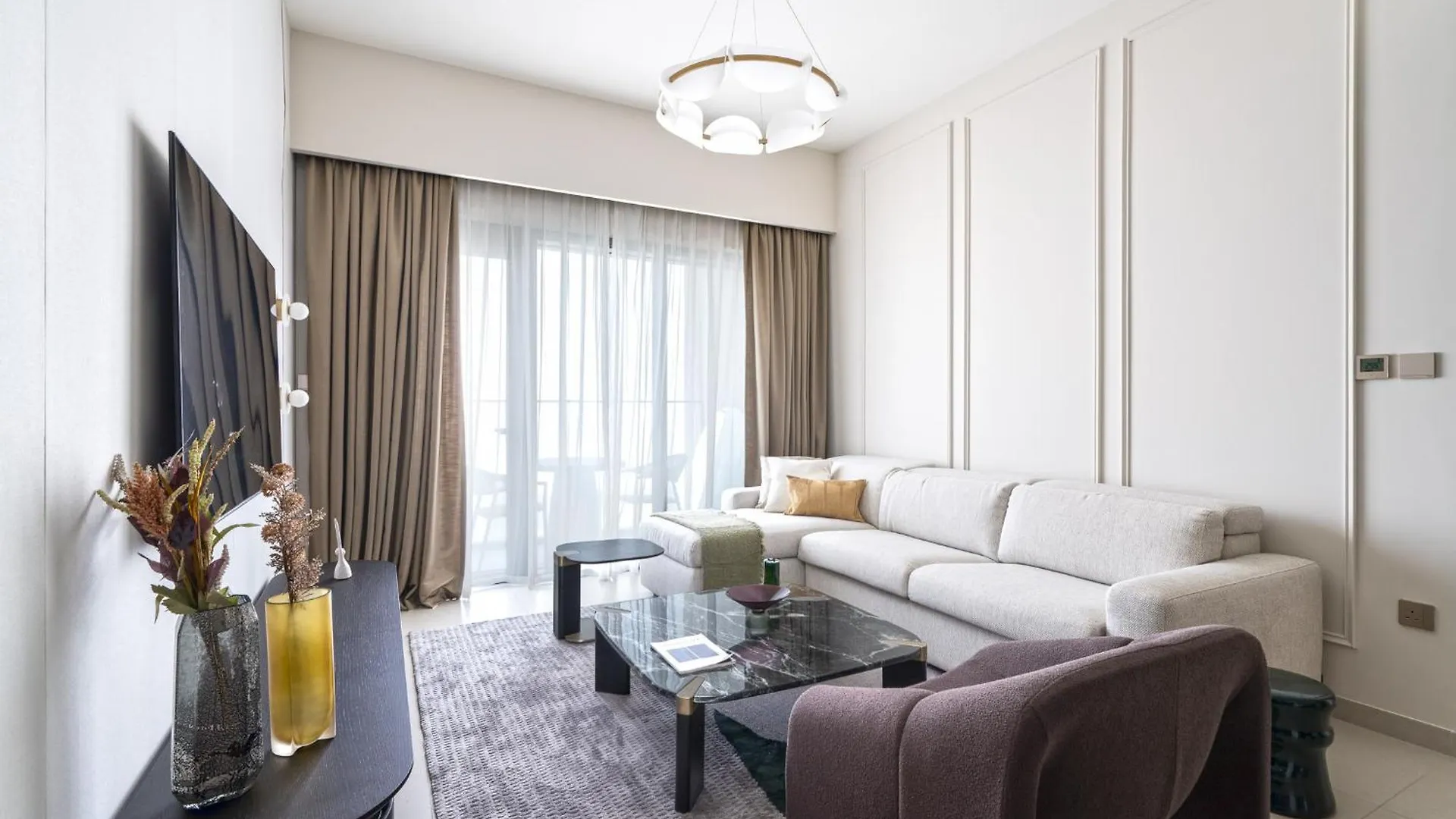 Brand New Elegant 1 Bedroom Apartment I Steps From Dubai Mall