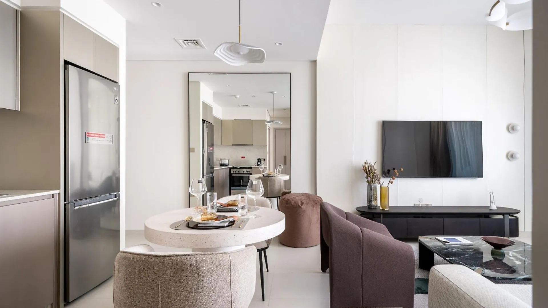 Brand New Elegant 1 Bedroom Apartment I Steps From Dubai Mall United Arab Emirates