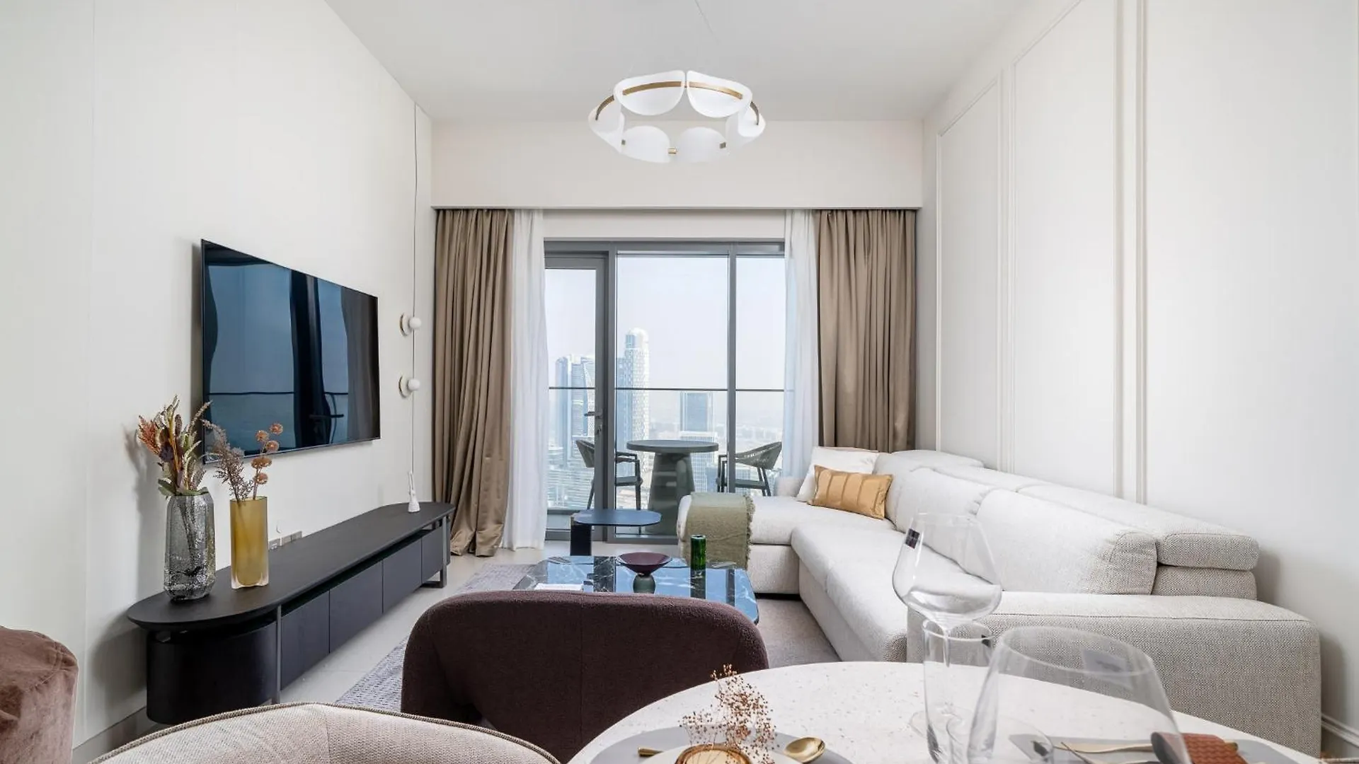 Brand New Elegant 1 Bedroom Apartment I Steps From Dubai Mall